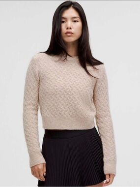 Lululemon Alpaca Wool blend Soft Knit Crewneck Sweater in Light Beige